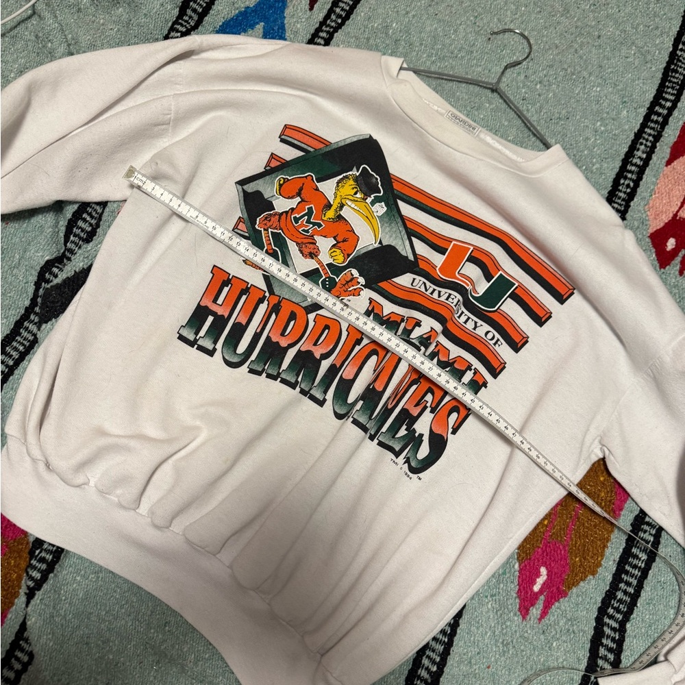 Source Unknown White and Orange Graphic Long Sleeve Sweatshirt